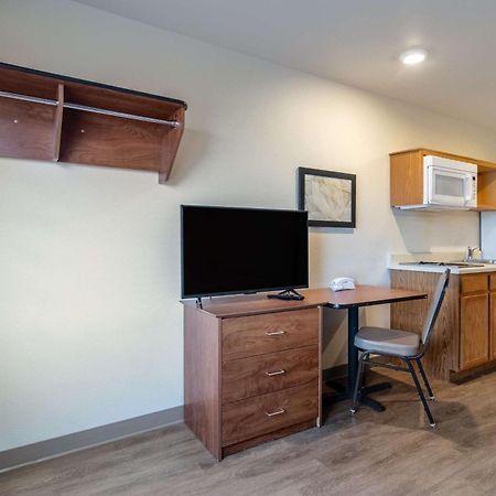 Woodspring Suites Champaign Near University Exterior foto