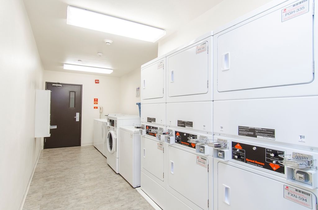Woodspring Suites Champaign Near University Einrichtungen foto