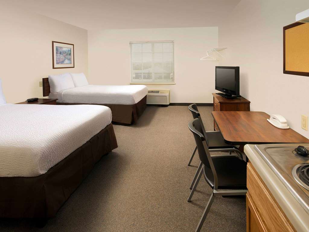 Woodspring Suites Champaign Near University Zimmer foto